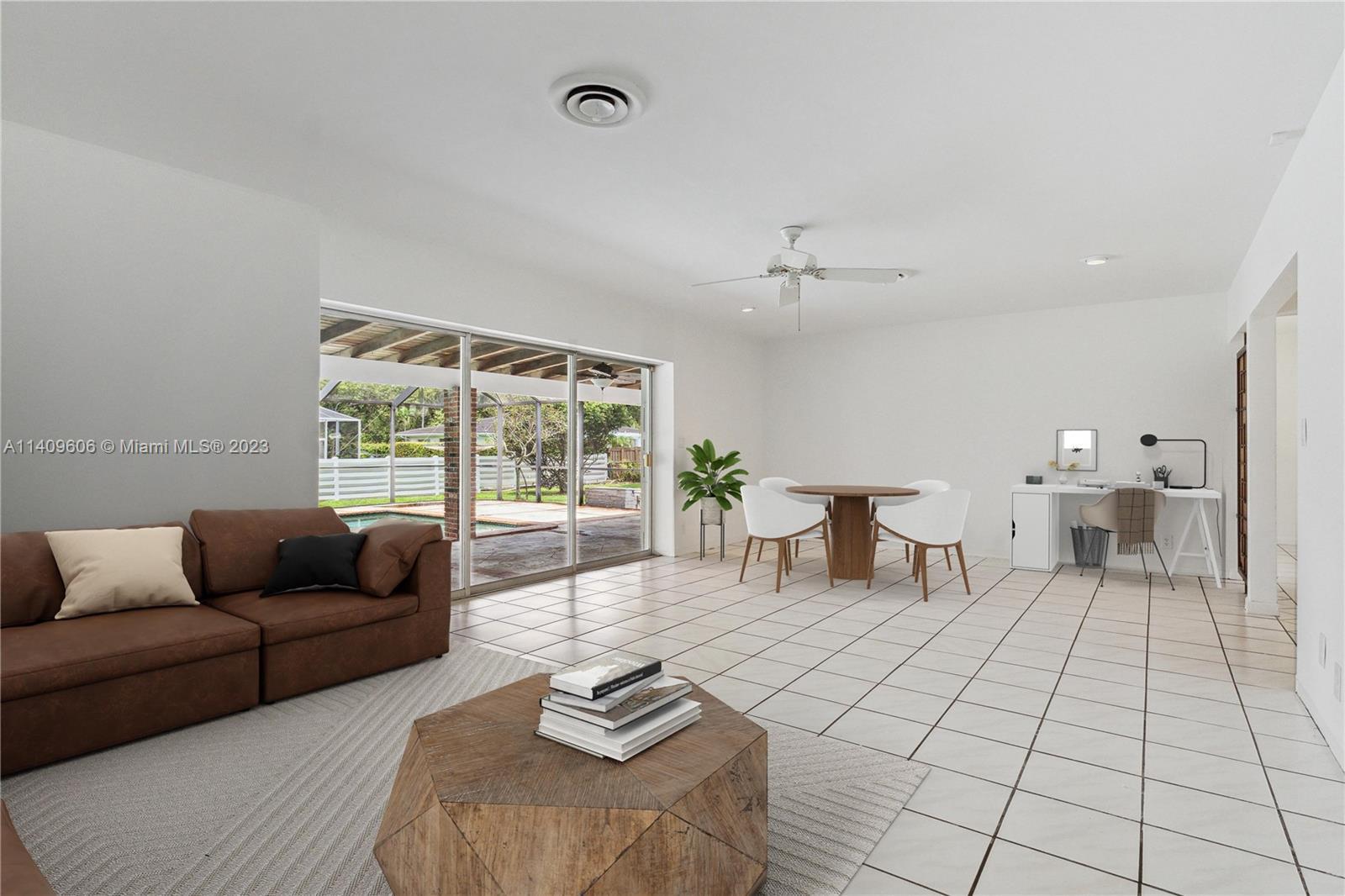 8100 SW 151 St, Palmetto Bay FL 33158 photo 4