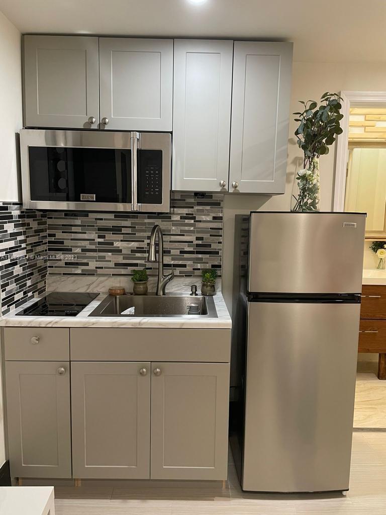 102XXX NW xx # 1, Doral FL 33178 photo 3
