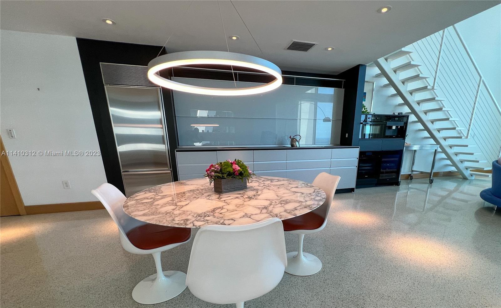 1040 Biscayne Blvd # 3701, Miami FL 33132 photo 2