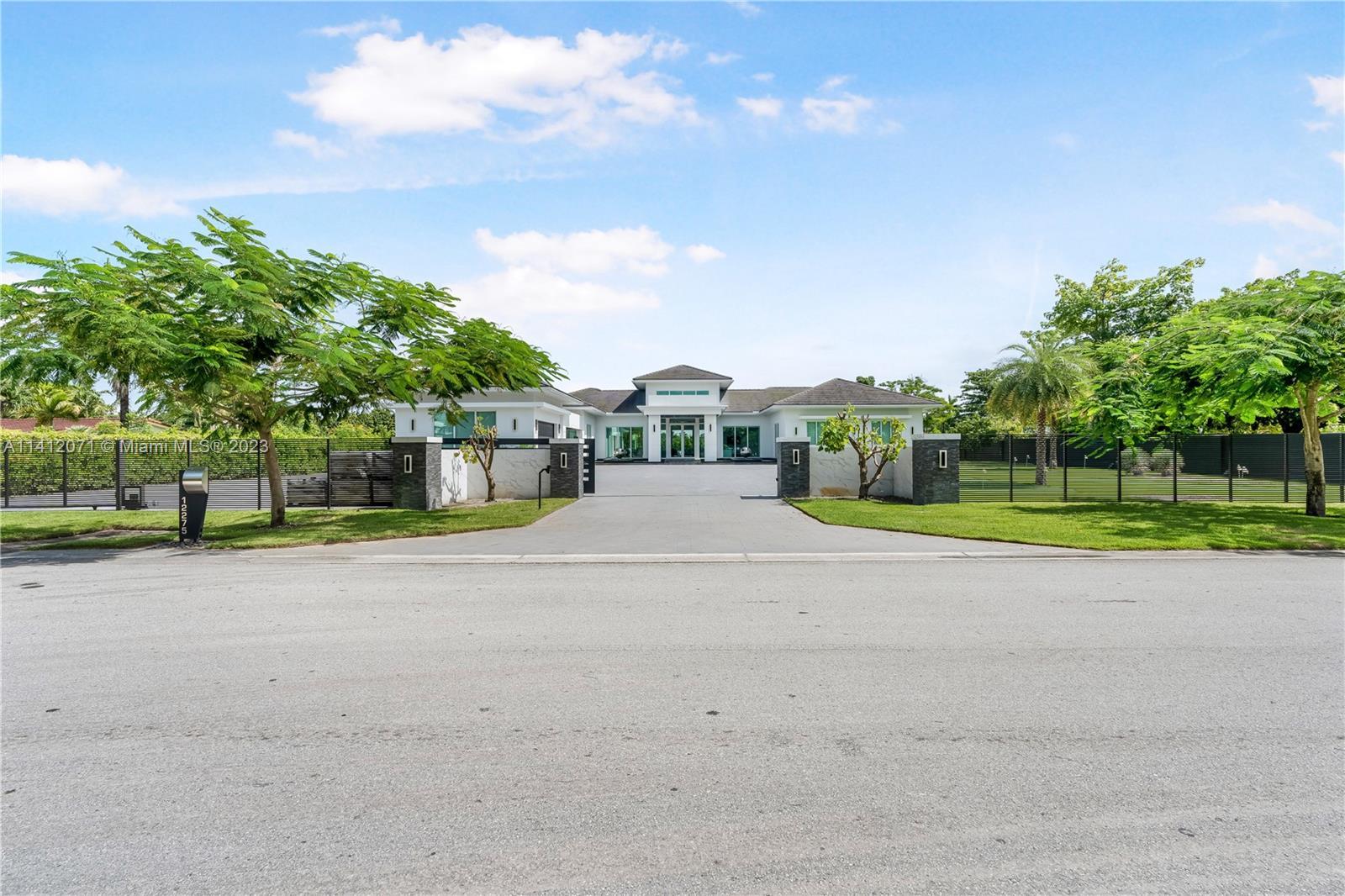12275 SW 47th St, Miami FL 33175 photo 3