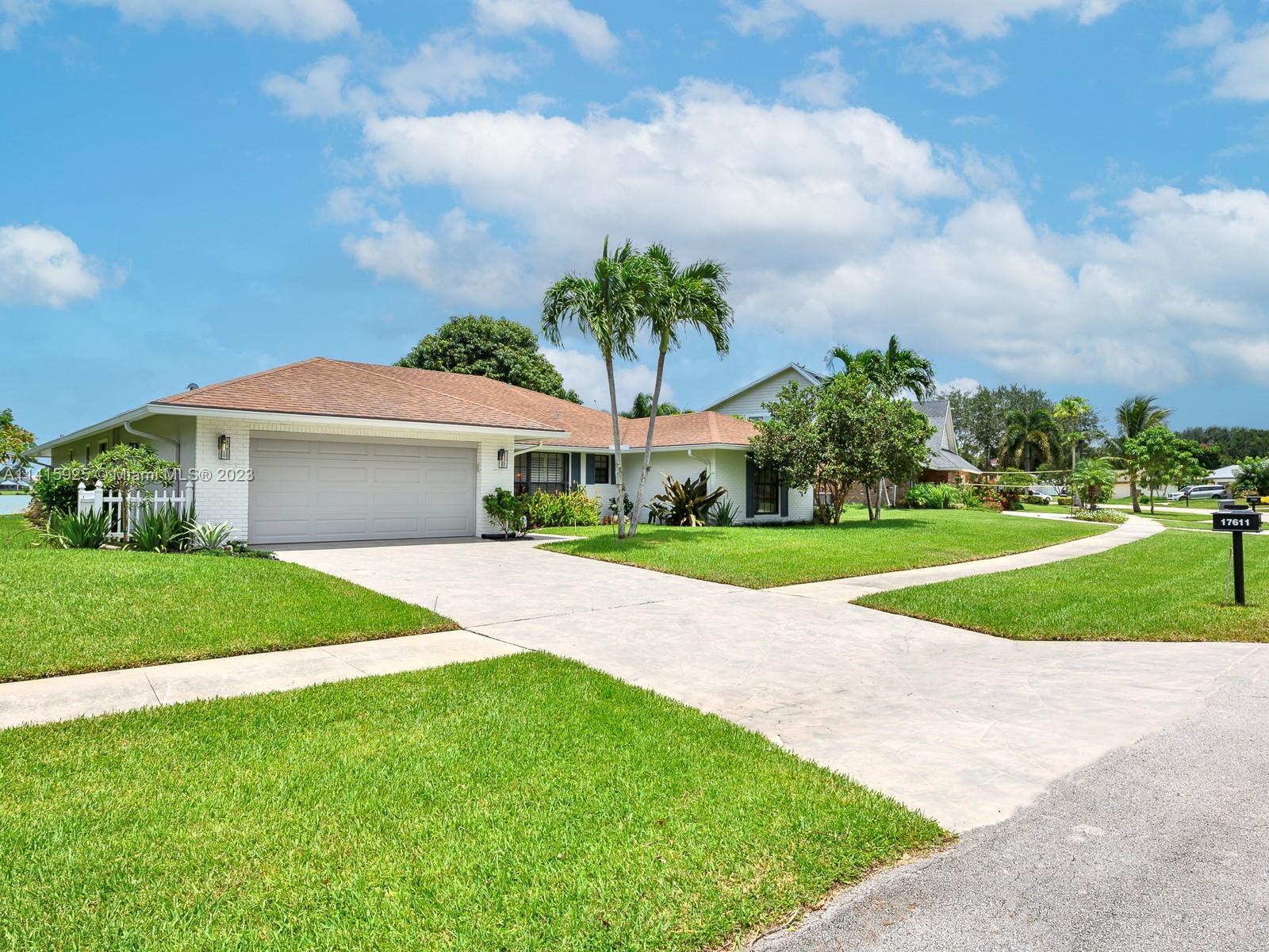 17611 Lake Park Rd, Boca Raton FL 33487 photo 3
