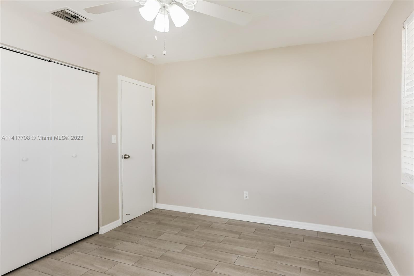 2310 SW 44th Ave, West Park FL 33023 photo 3