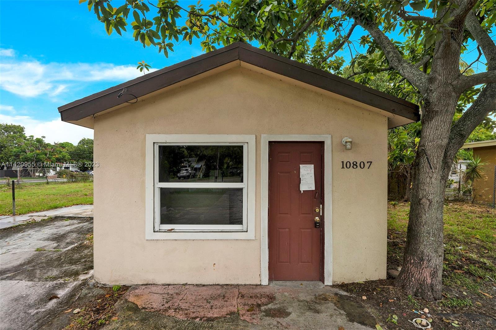 10875 NW 10th Ave, Miami FL 33168 photo 2