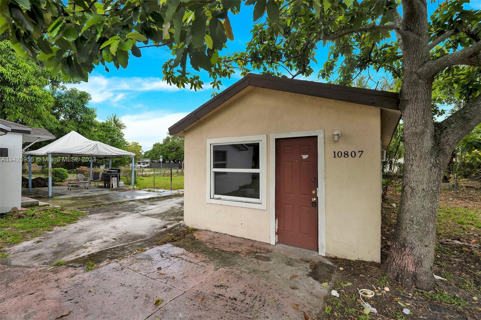 10875 NW 10th Ave, Miami FL 33168 photo 3