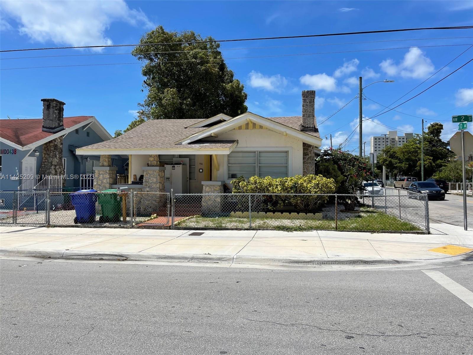 994 NW 2nd St, Miami FL 33128
