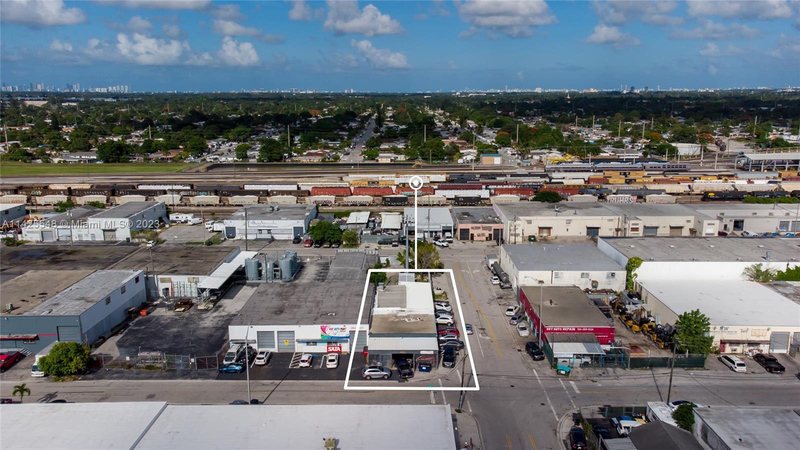 Hialeah, FL 33013 photo 5