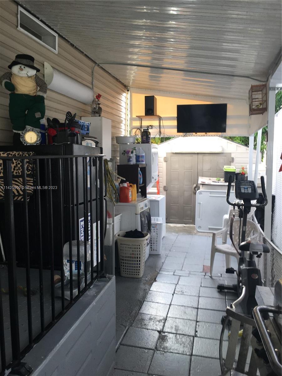 1340 SW 127 CT # 1, Miami FL 33184 photo 3