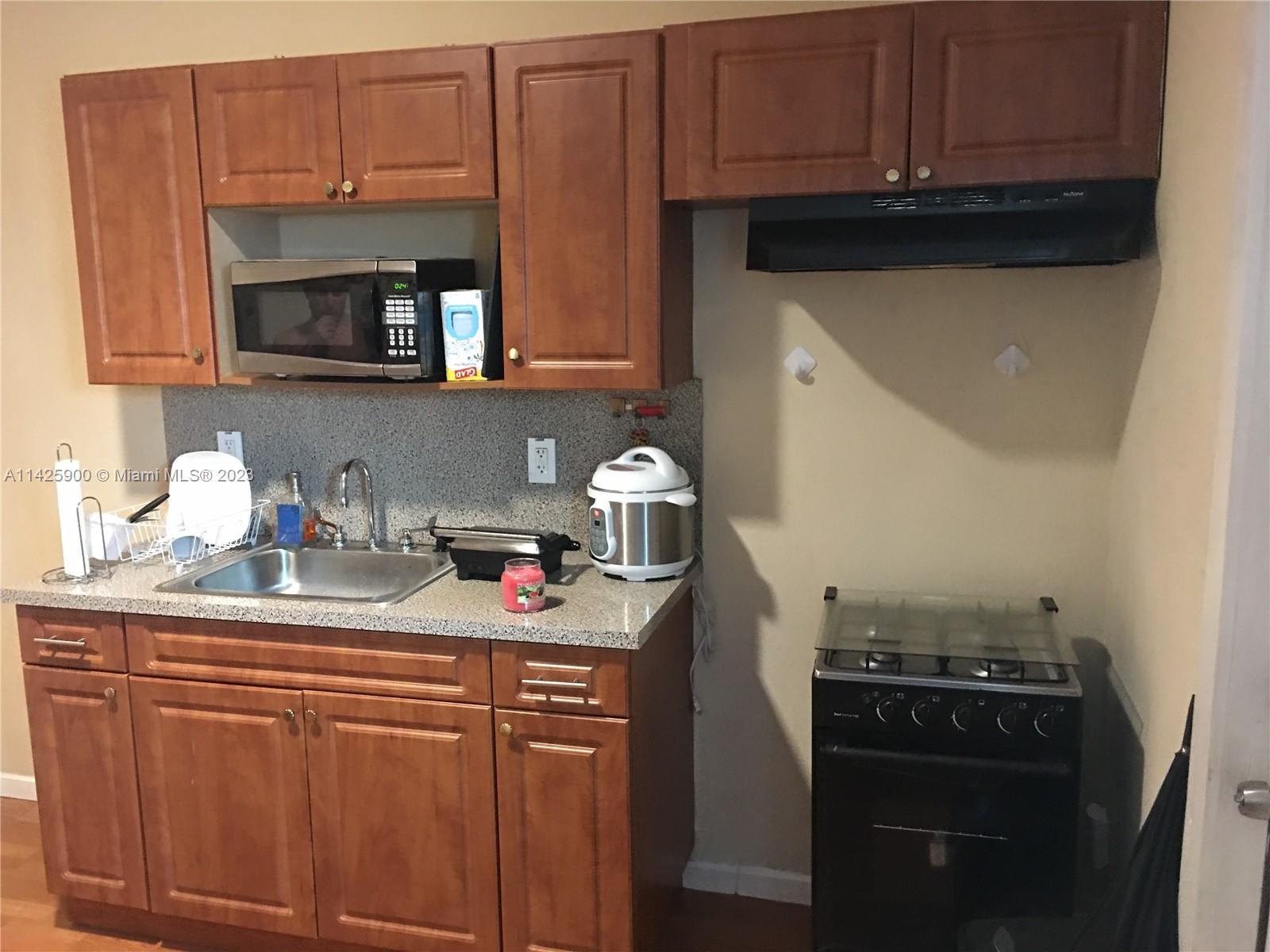 1340 SW 127 CT # 1, Miami FL 33184 photo 5
