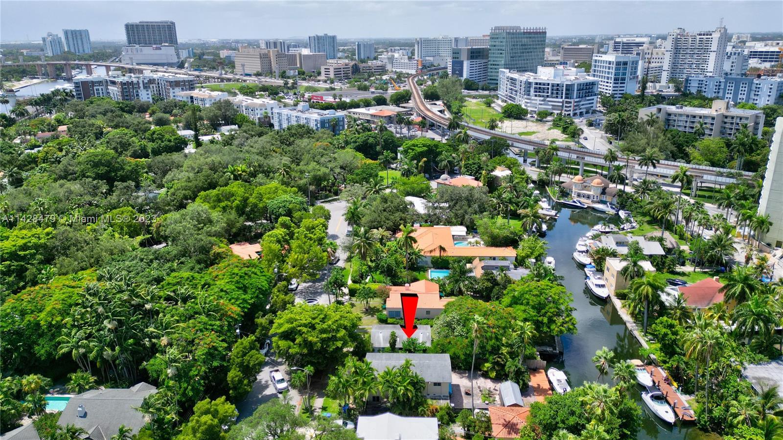 925 NW 7th St Rd, Miami FL 33136 photo 3