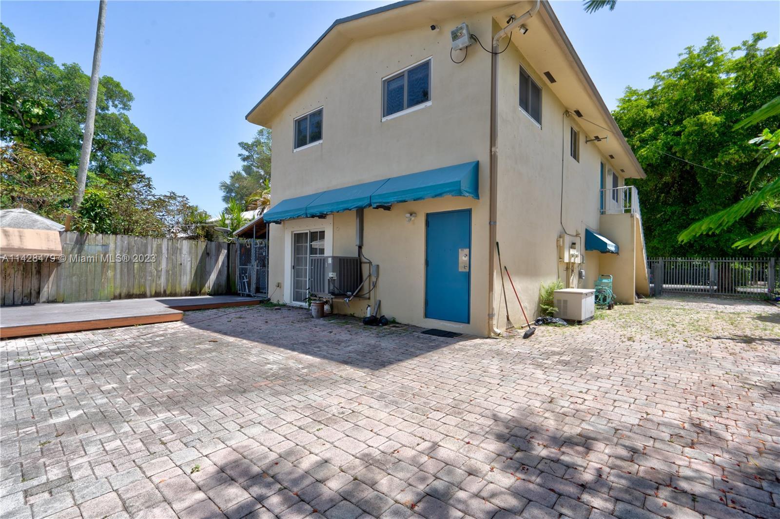 925 NW 7th St Rd, Miami FL 33136 photo 5
