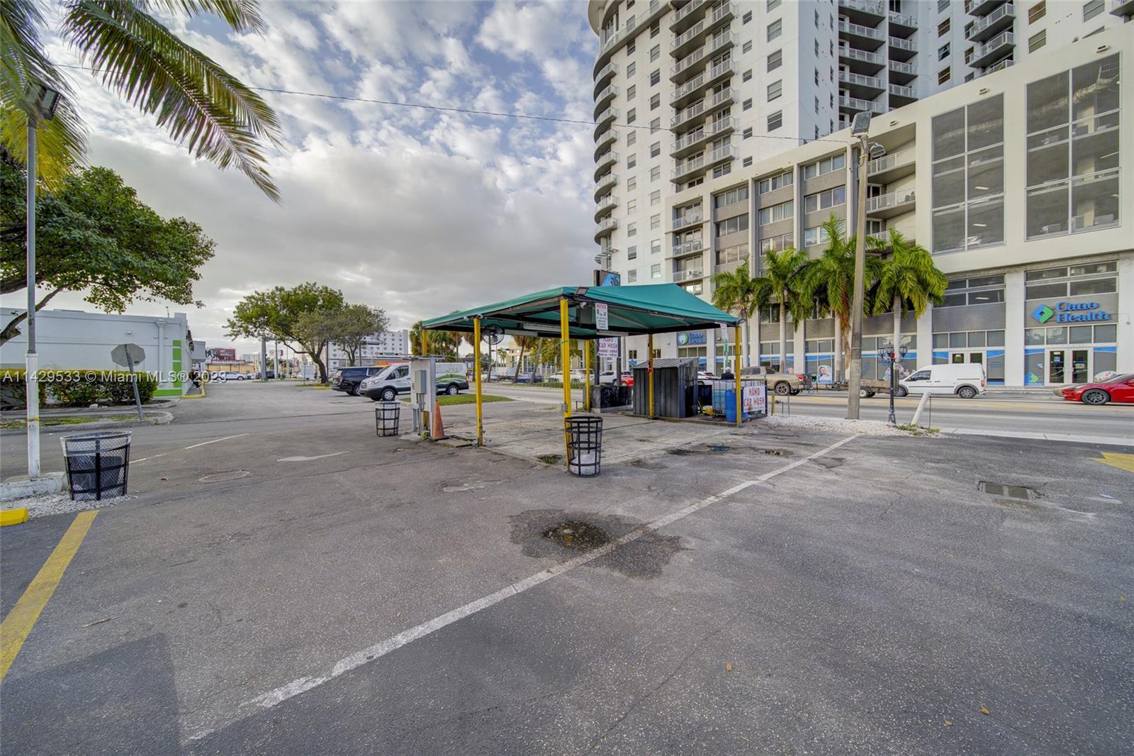Car Wash For Sale in Miami, Miami FL 33125 photo 3