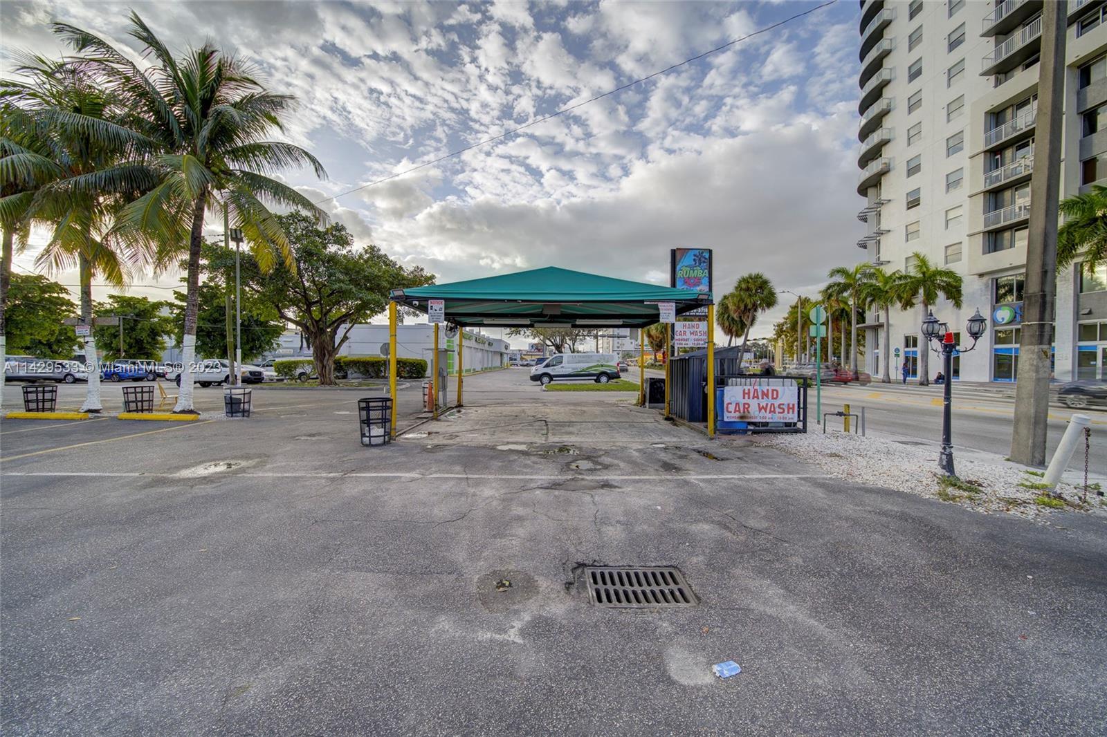 Car Wash For Sale in Miami, Miami FL 33125 photo 4