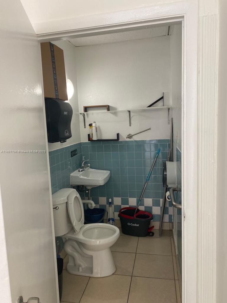 1710 NW 7th St, Miami FL 33125 photo 3