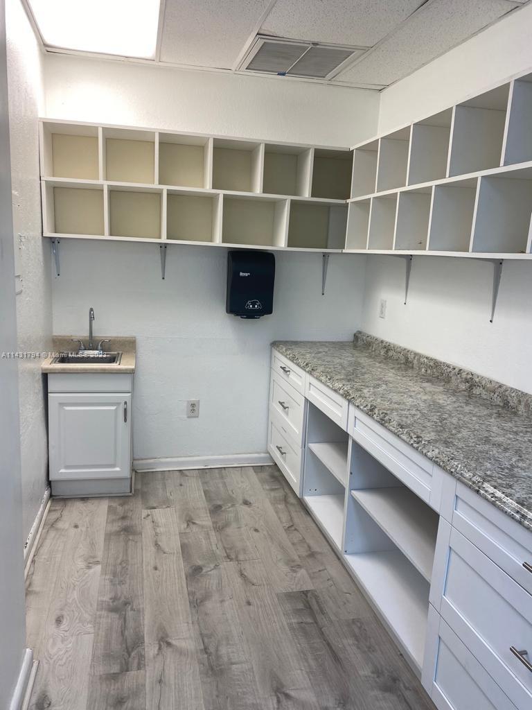 1710 NW 7th St, Miami FL 33125 photo 4