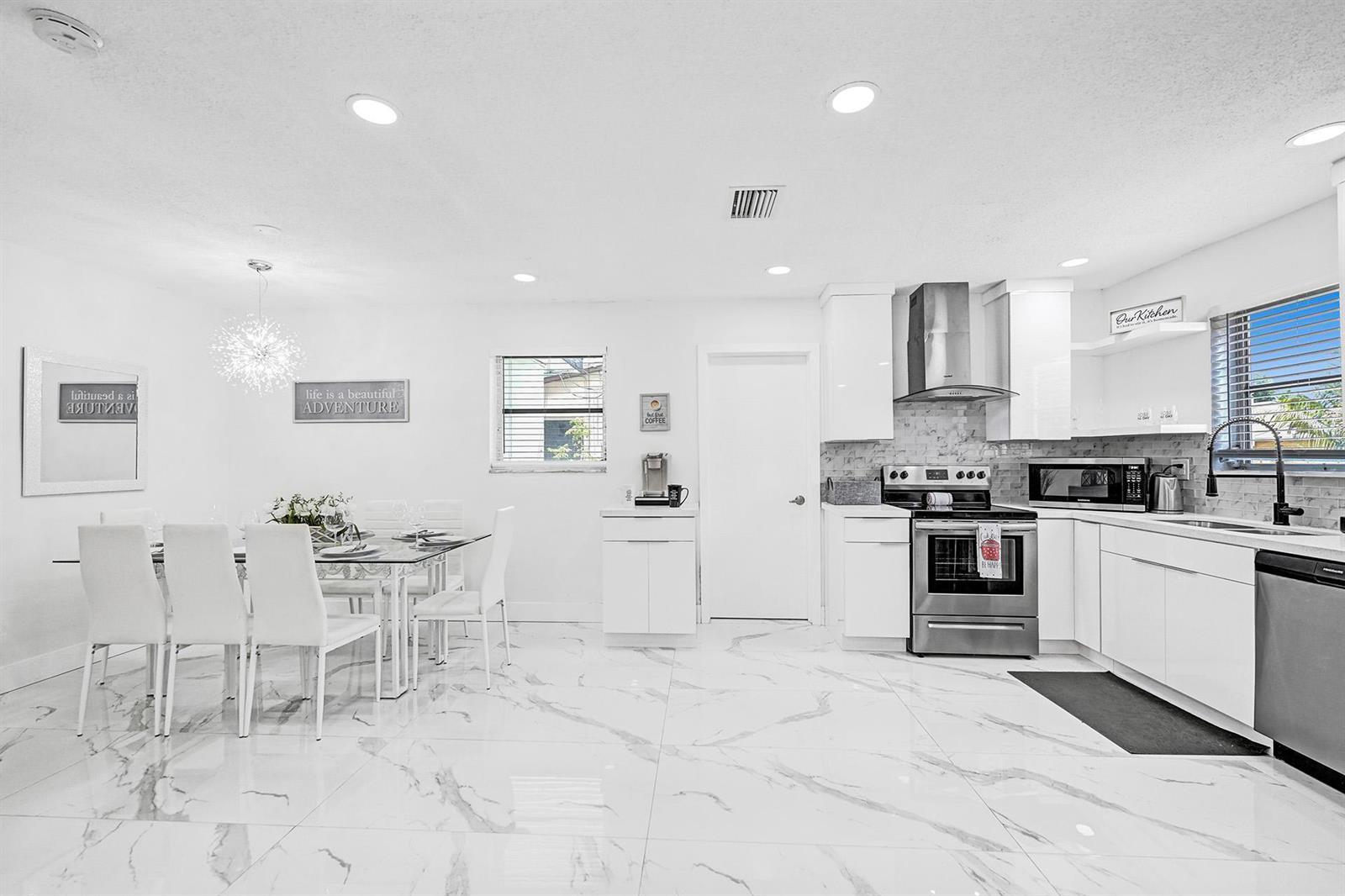 2338 Fillmore Street # 2a, Hollywood FL 33020