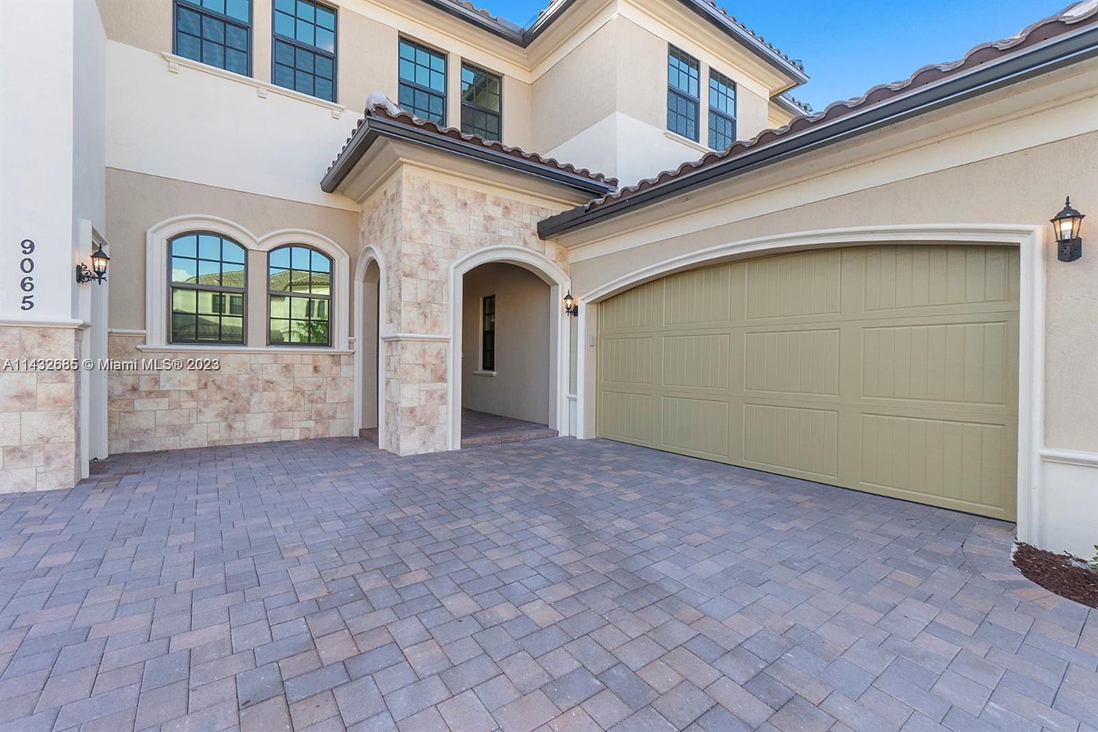 9065 W Parkland Bay, Parkland FL 33076 photo 3