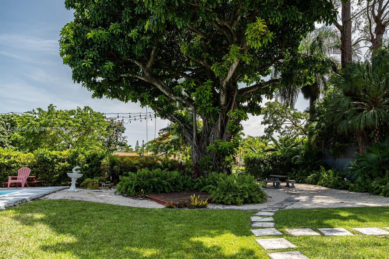 286 N Biscayne River Dr, Miami FL 33169 photo 5