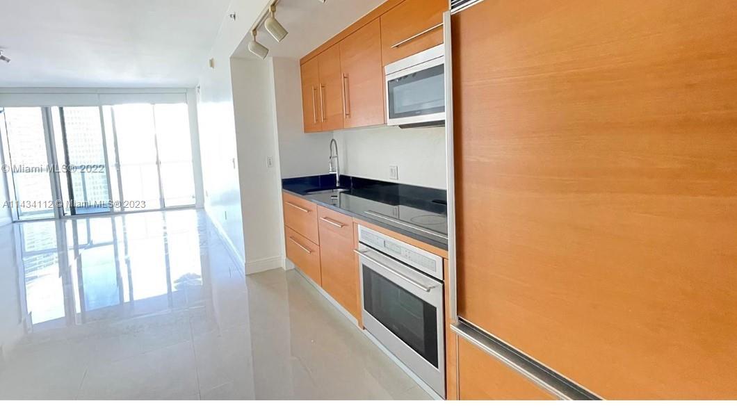 475 Brickell Ave # 2010, Miami FL 33131