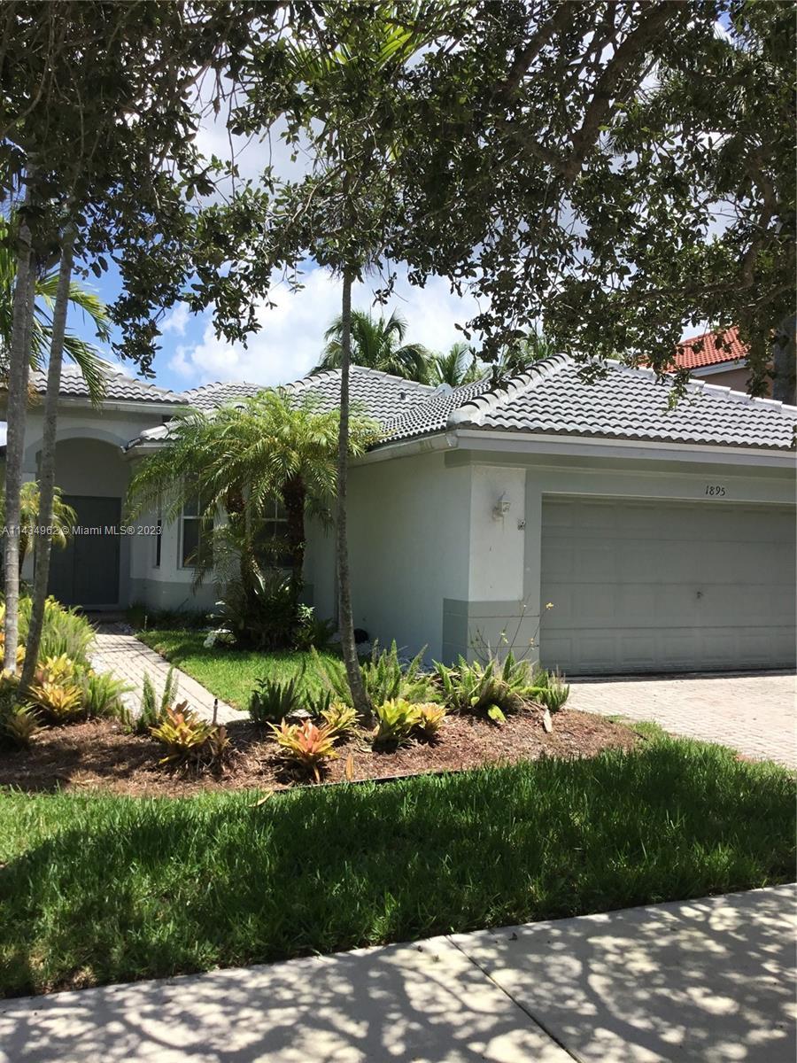 1895 Silverbell Ter, Weston FL 33327 photo 2