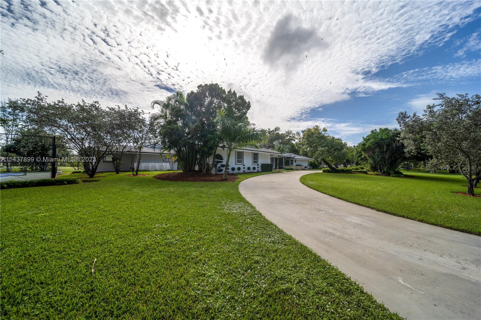 4035 NW 99th Ave, Coral Springs FL 33065 photo 3