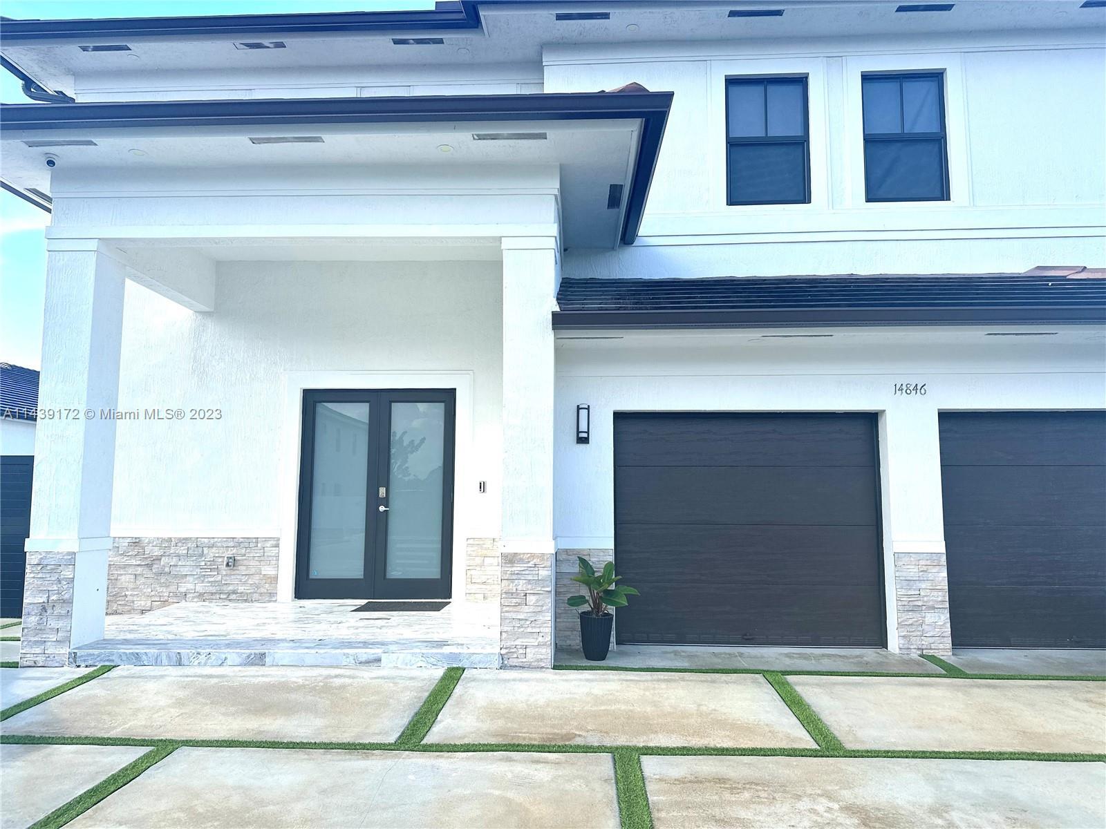 14846 SW 39th Ter, Miami FL 33185 photo 2