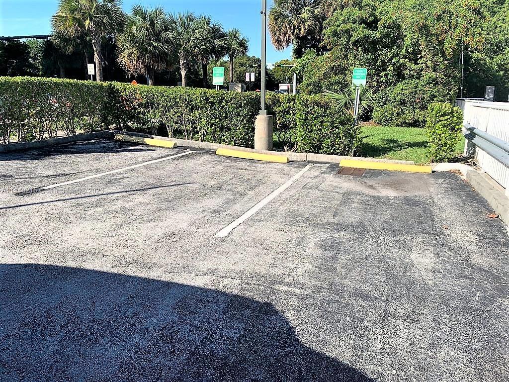 3375 N Country Club Dr, Slip 5, Aventura FL 33180 photo 3