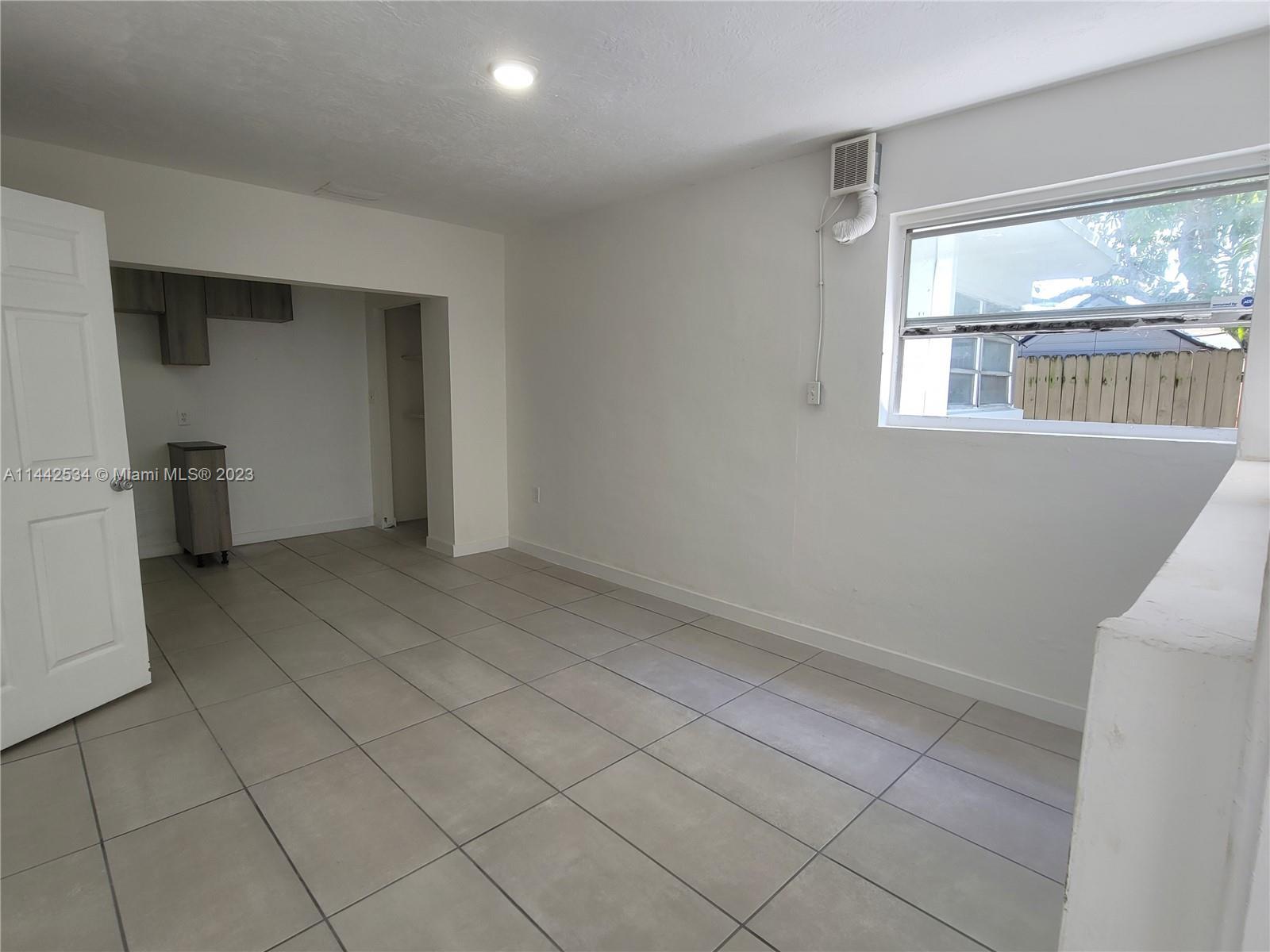 16902 NE 23rd Ave # 2, North Miami Beach FL 33160 photo 3