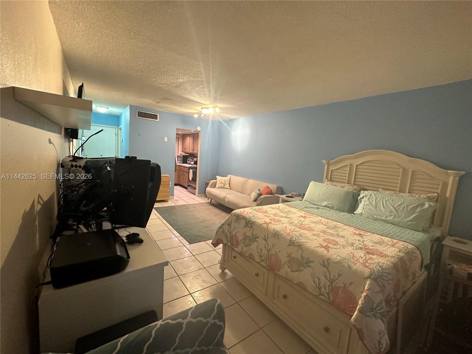 110 Royal Palm Rd # 207, Hialeah Gardens FL 33016 photo 5