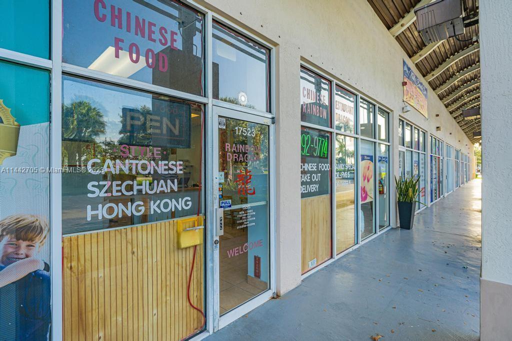 17523 PINES BLVD, Pembroke Pines FL 33029 photo 2