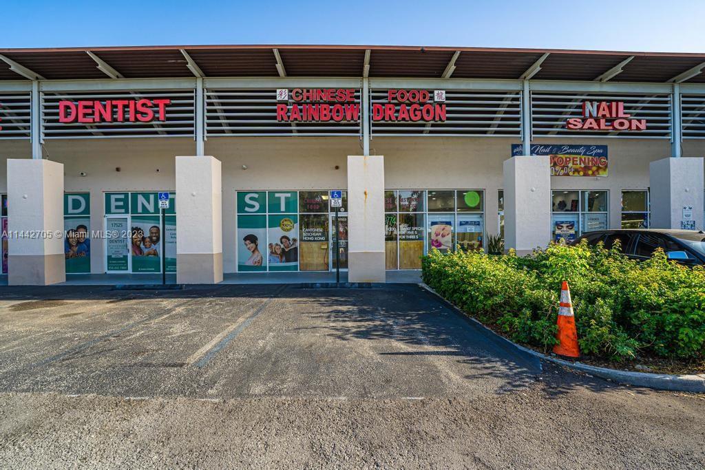 17523 PINES BLVD, Pembroke Pines FL 33029