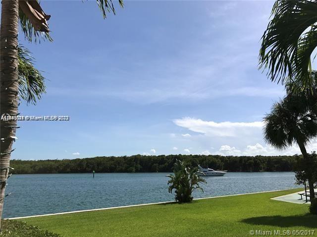 500 Bayview Dr # 1428, Sunny Isles Beach FL 33160 photo 2
