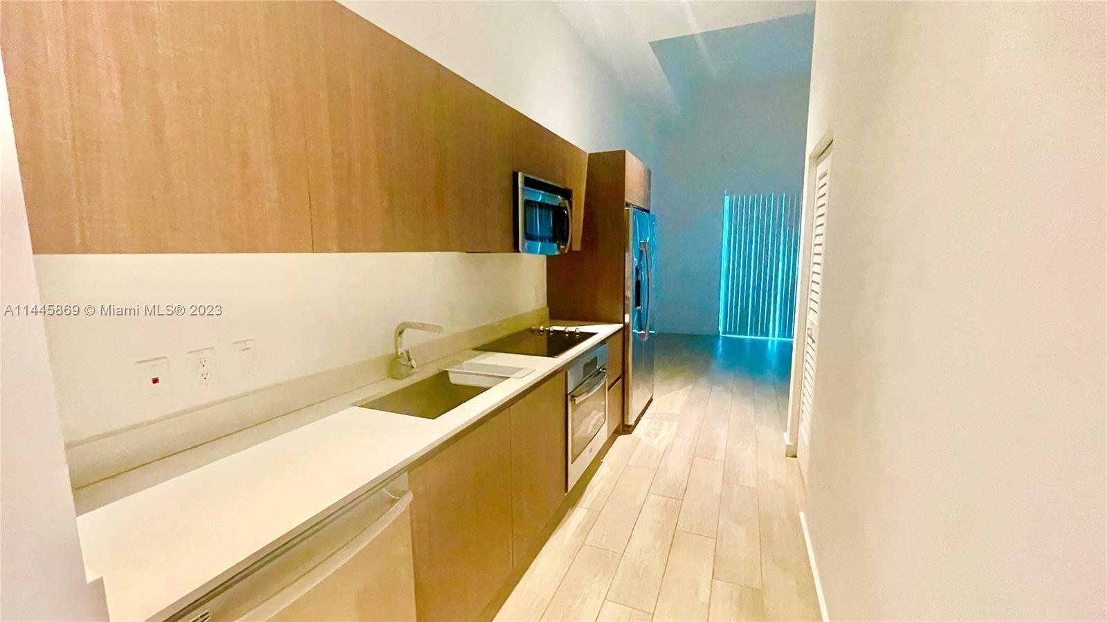 Miami, FL 33129 photo 3