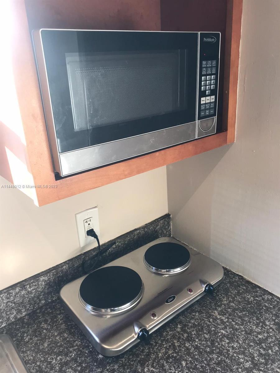 223 NW 12th St # 12, Miami FL 33136 photo 5