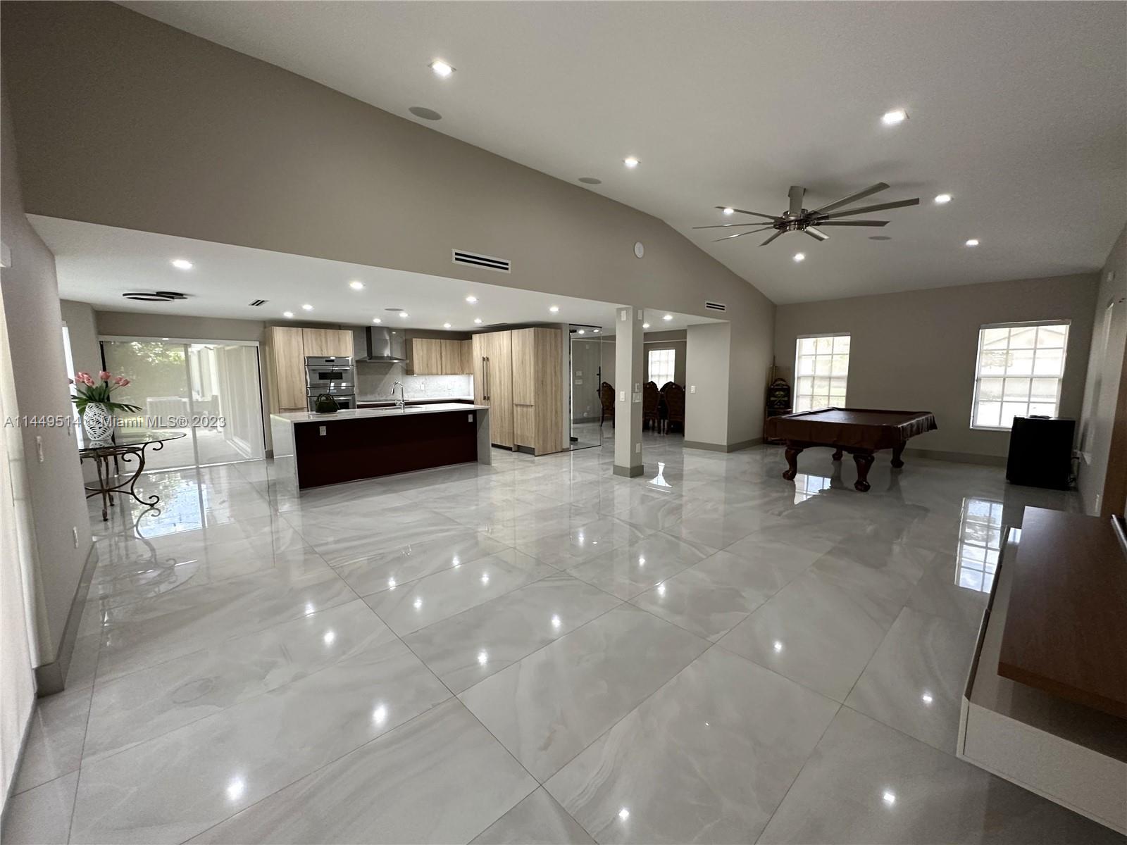 19441 NW 5th St, Pembroke Pines FL 33029 photo 5