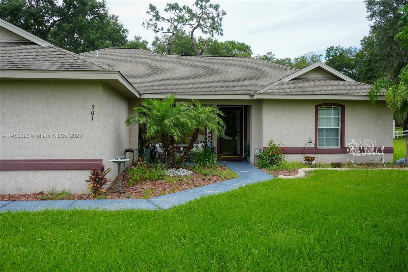 301 Emerald Court Pl, Ocala FL 34472