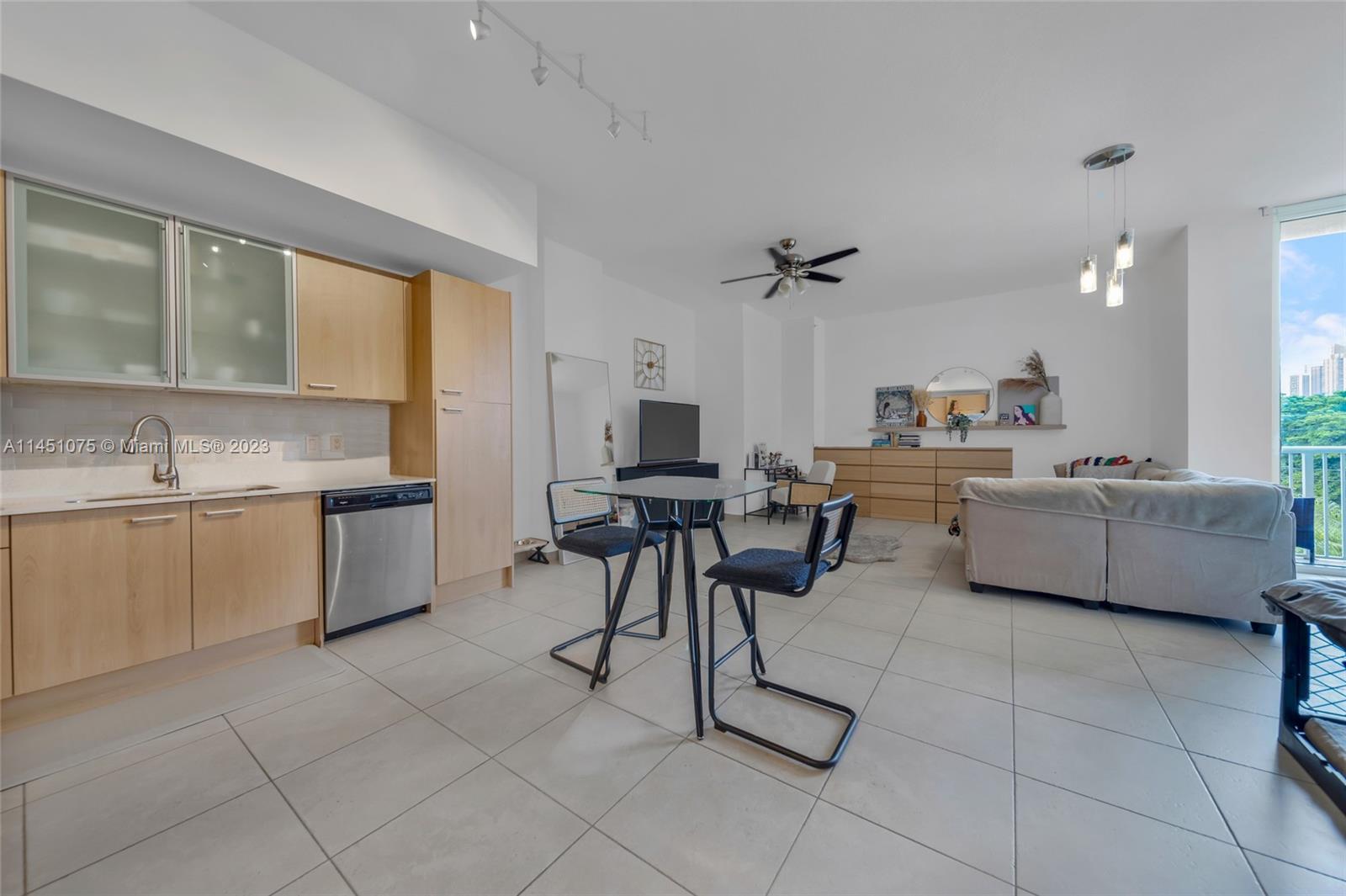 1350 NW 8th Ct # 3, Miami FL 33136 photo 2