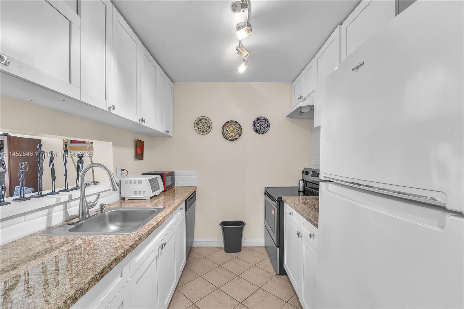 9405 W Flagler St # D109, Miami FL 33174 photo 2