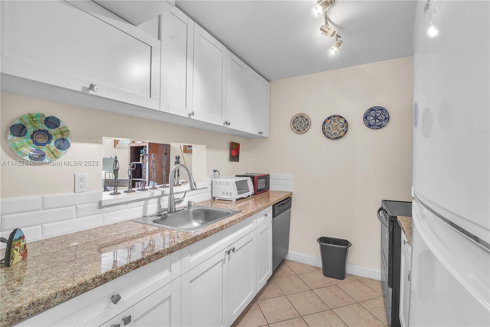 9405 W Flagler St # D109, Miami FL 33174