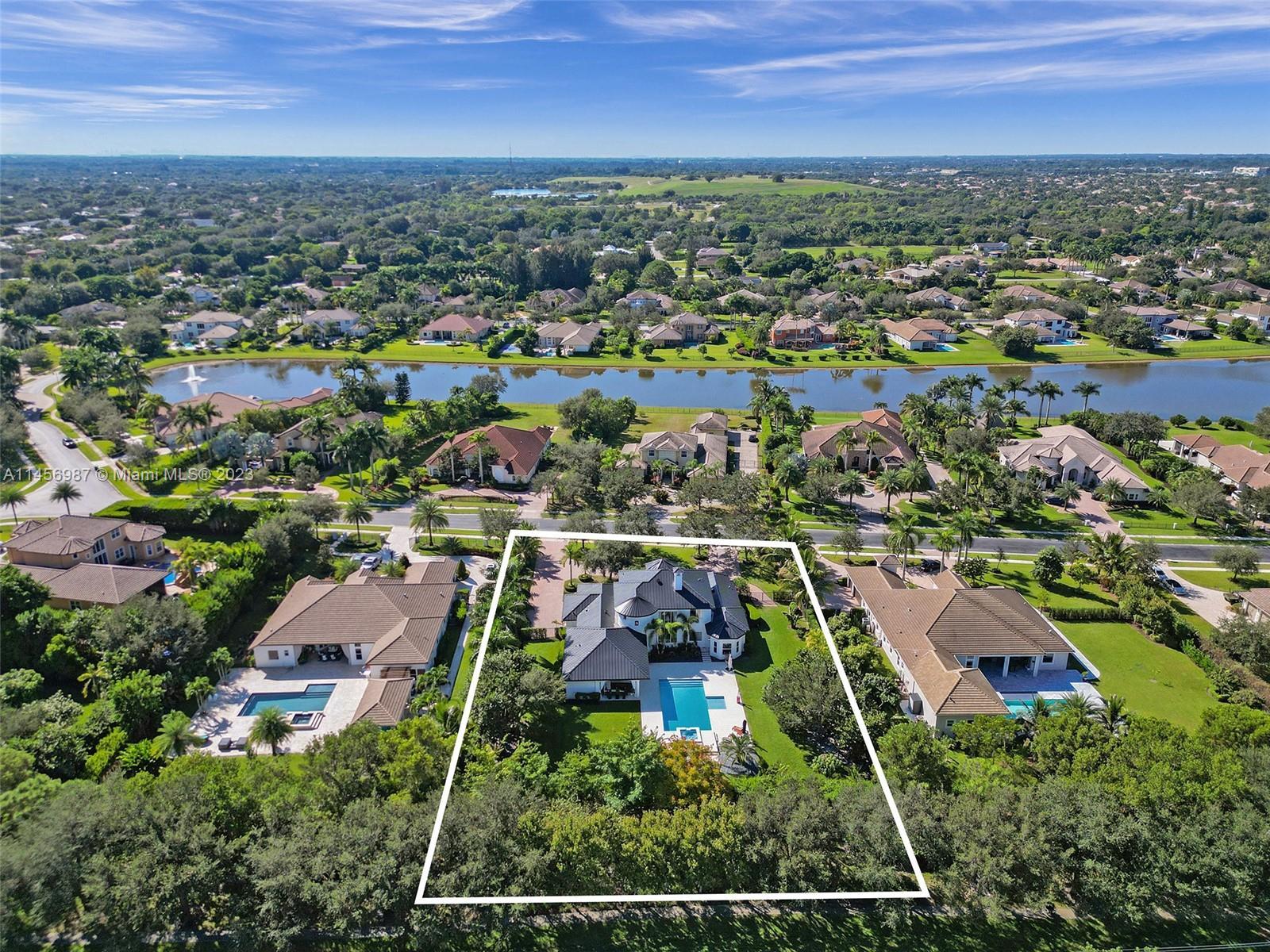 14321 Jockey Cir N, Davie FL 33330 photo 3
