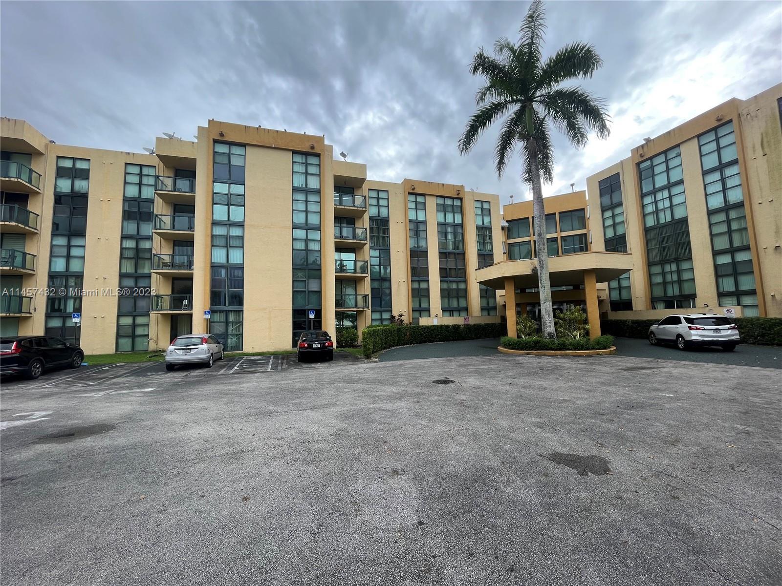 11790 SW 18th St # 3, Miami FL 33175 photo 2
