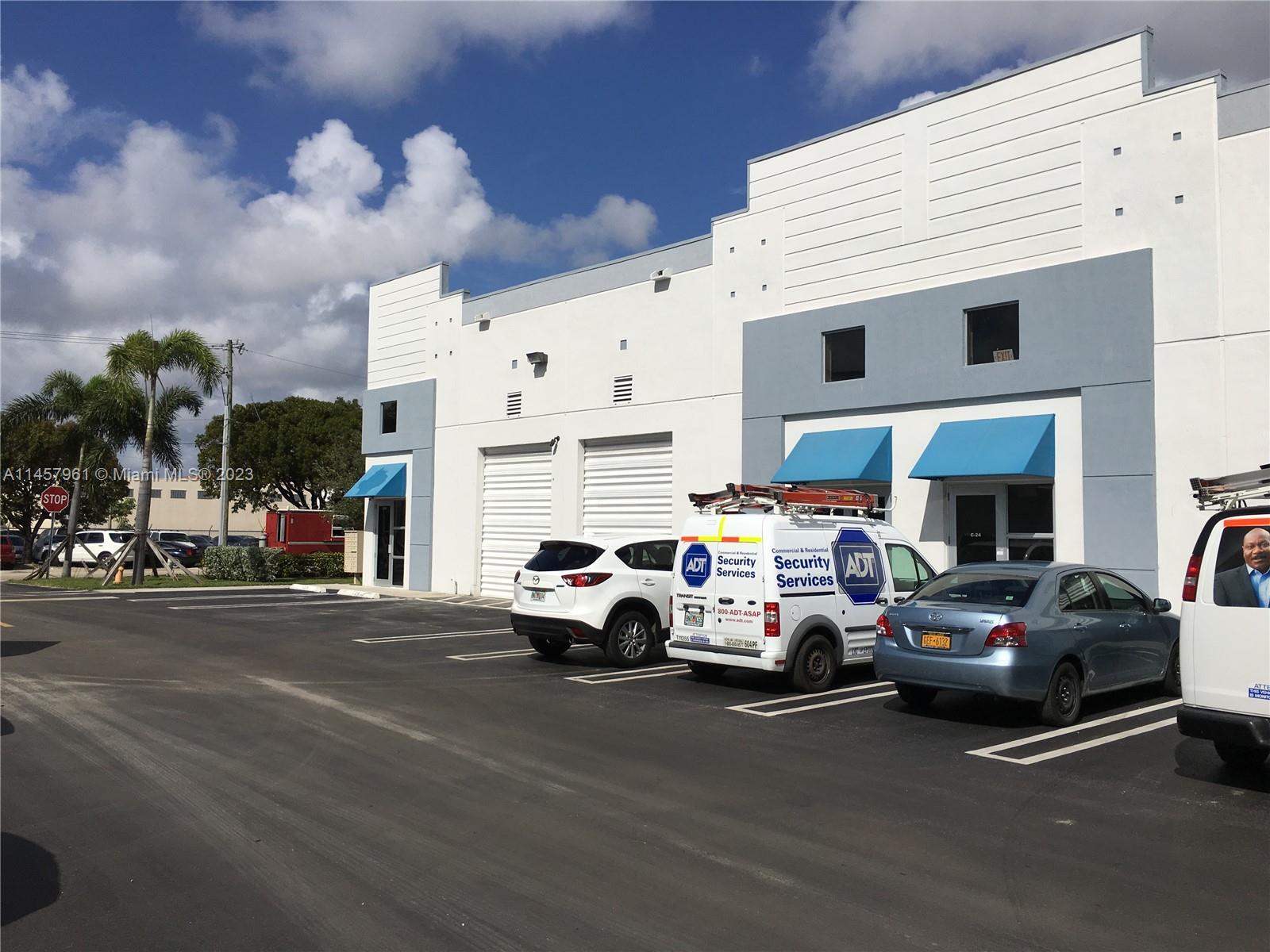 2365 NW 70th Ave # 24, Miami FL 33122