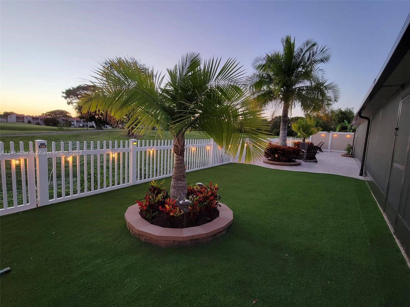 7401 Corkwood Ter, Tamarac FL 33321 photo 2