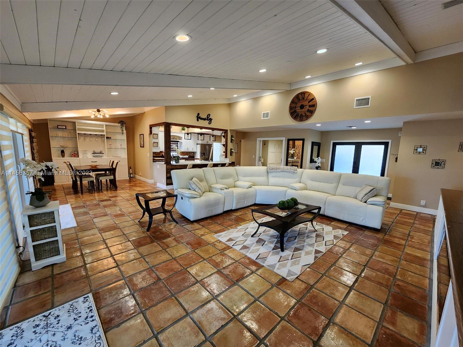 7401 Corkwood Ter, Tamarac FL 33321 photo 3