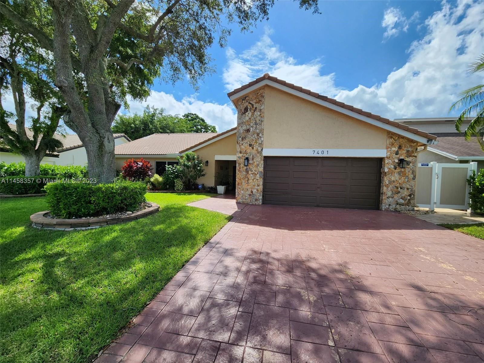 7401 Corkwood Ter, Tamarac FL 33321 photo 5