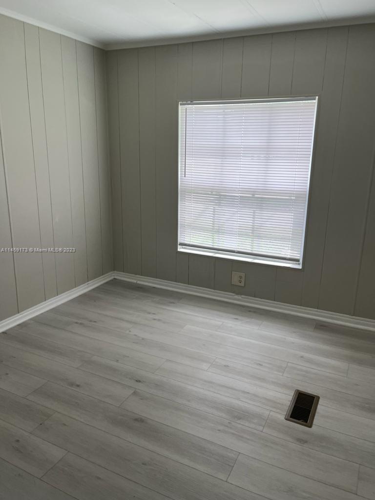 6630 Seaboard Ave, Jacksonville FL 32244 photo 3