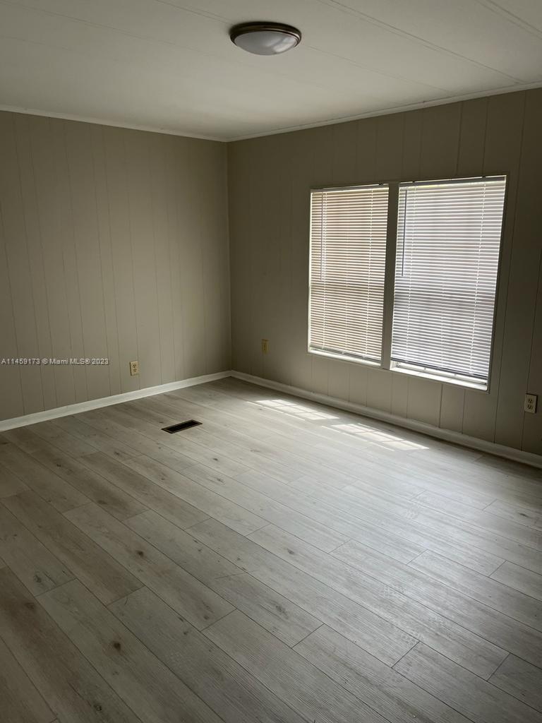 6630 Seaboard Ave, Jacksonville FL 32244 photo 4