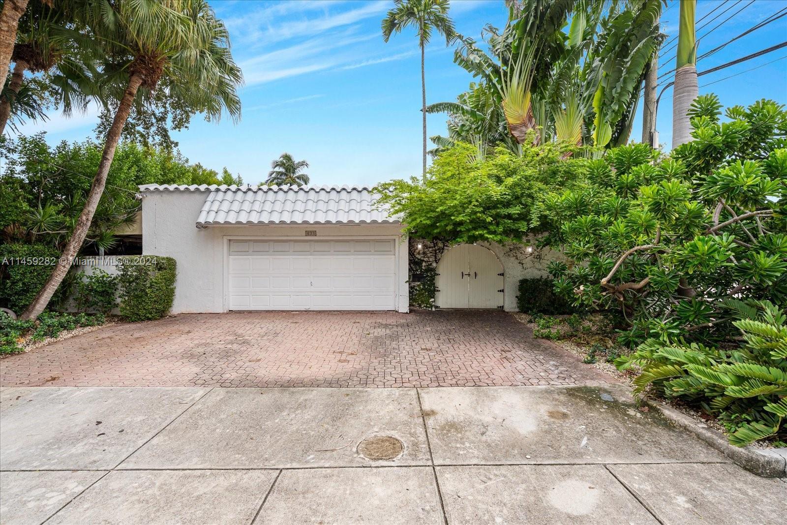 433 E Dilido Dr, Miami Beach FL 33139 photo 4
