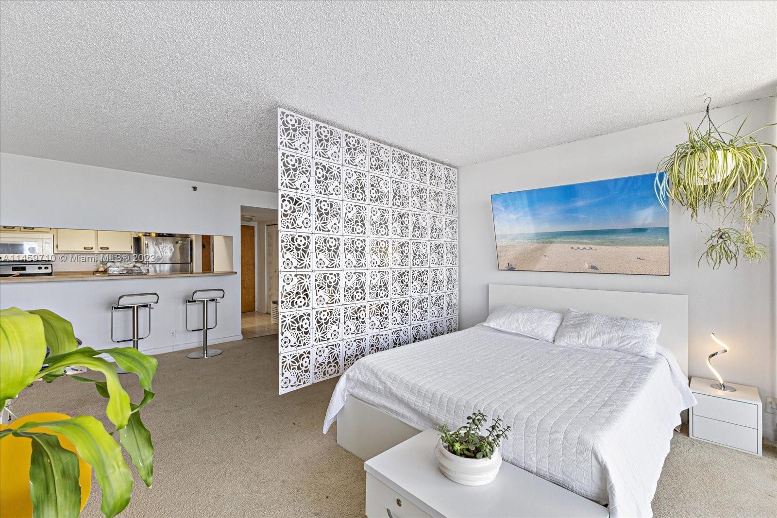 7601 E Treasure Dr # 2404, North Bay Village FL 33141 photo 4