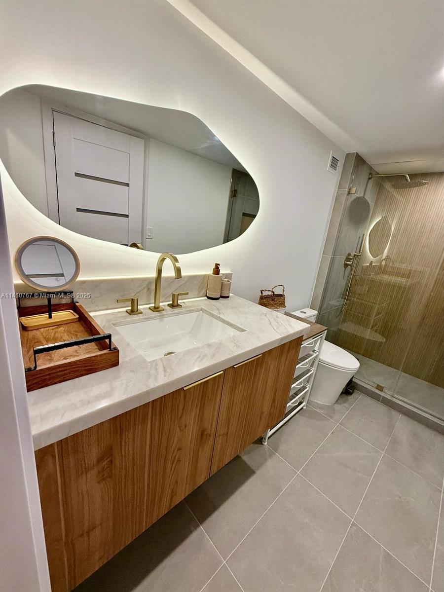 2301 Collins Ave # 1121, Miami Beach FL 33139 photo 2