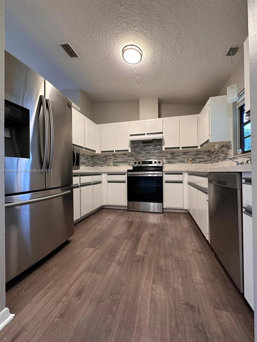 709 Cuxhaven St NW, Palm Bay FL 32907 photo 3
